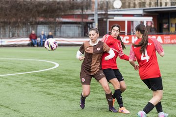 Bild 62 - wBJ FC St. Pauli - Walddoerfer SV : Ergebnis: 3:4
